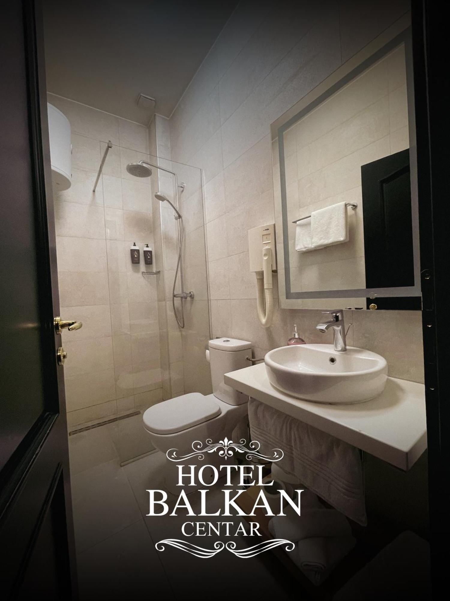 Hotel Balkan Centar Bijeljina Kültér fotó
